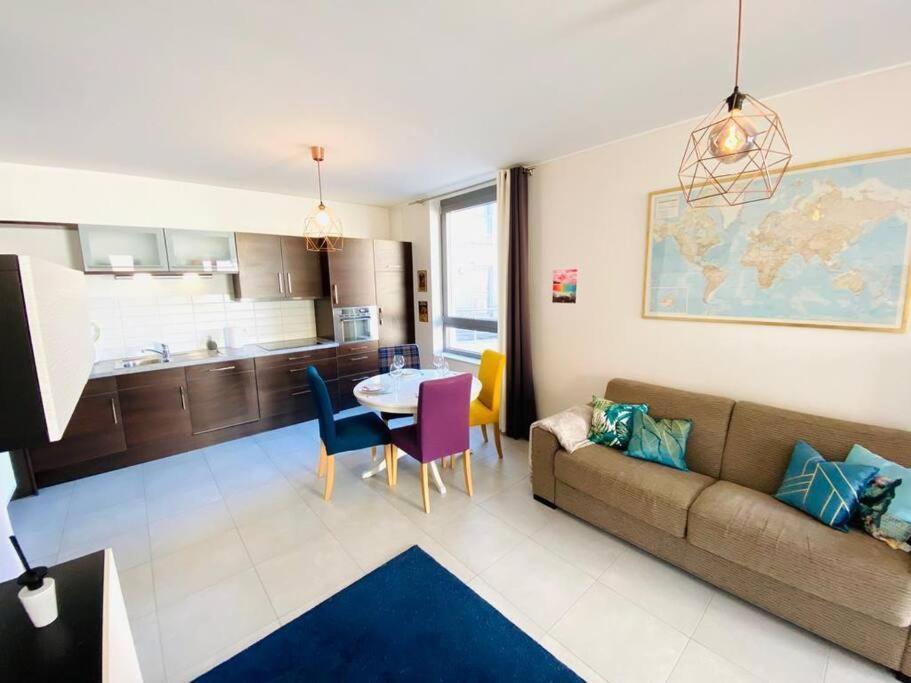 Apartment Large Studio In Center With Terrace-cosy